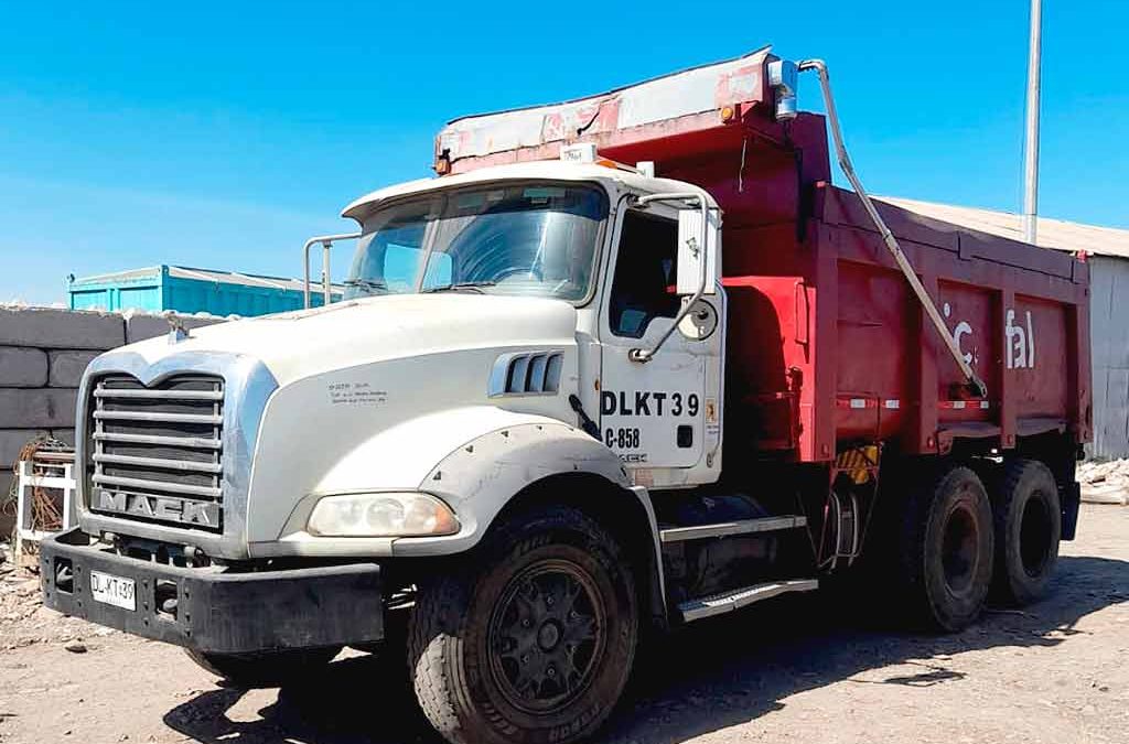 Remate Camiones, Equipos y Maquinaria