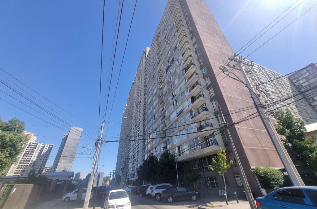 Remate 3 Deptos. en Estación Central – Sta. Petronila 32