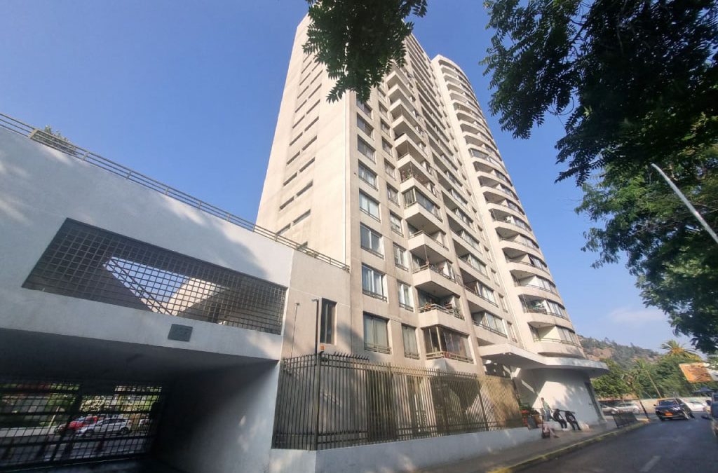 Remate Depto. en Recoleta