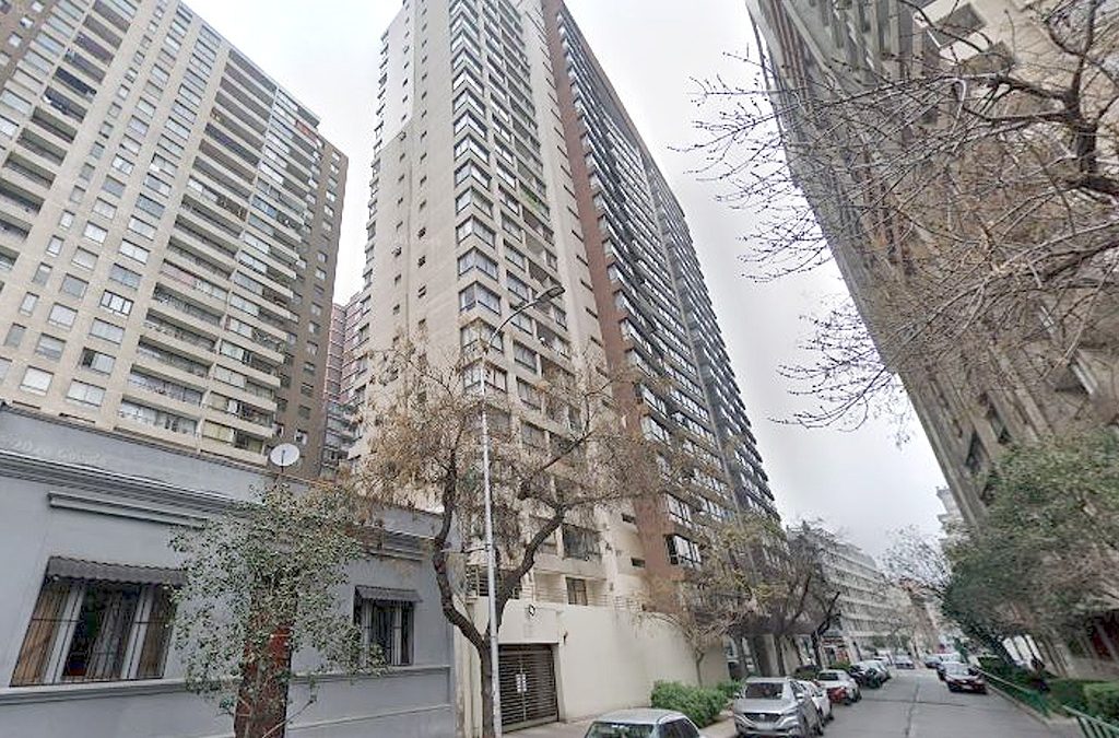 Remate Depto. en Santiago – Calle Santa Victoria