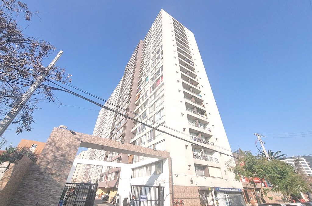 Remate Depto. en Independencia – Calle Inglaterra
